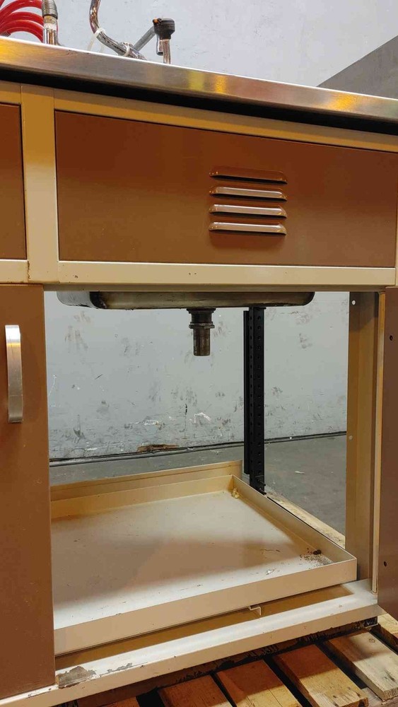 4' Duralab Sink Bundle Casework(104178)