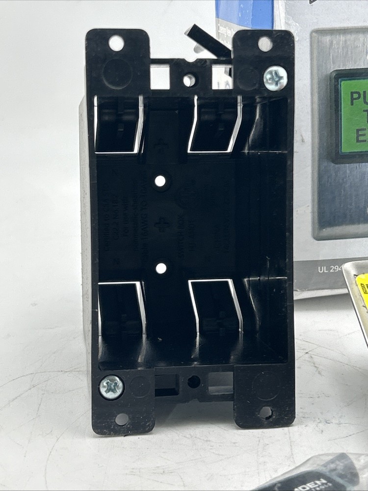 Camden CM-30EE Push To Exit Switch LED Illuminated Timer Green