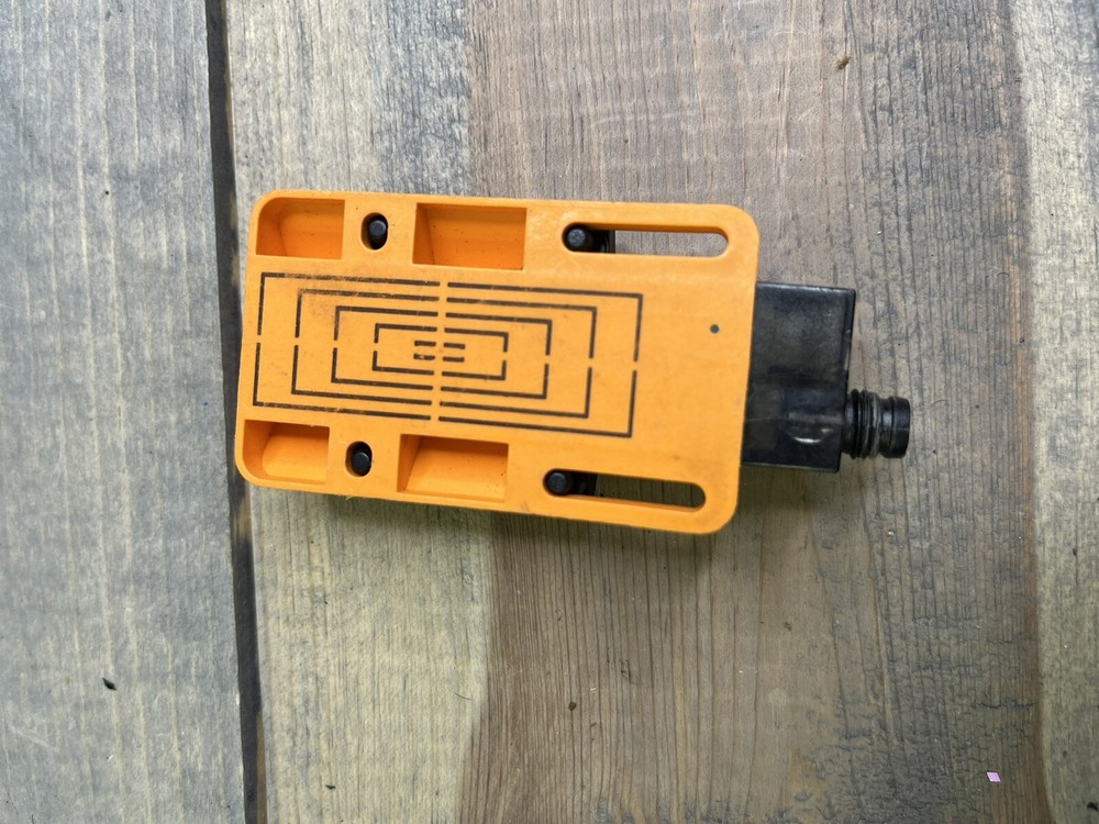 Ifm Efector KN5107 KNQ01NUKFPKG/AS IP65 Electronic Level Sensor