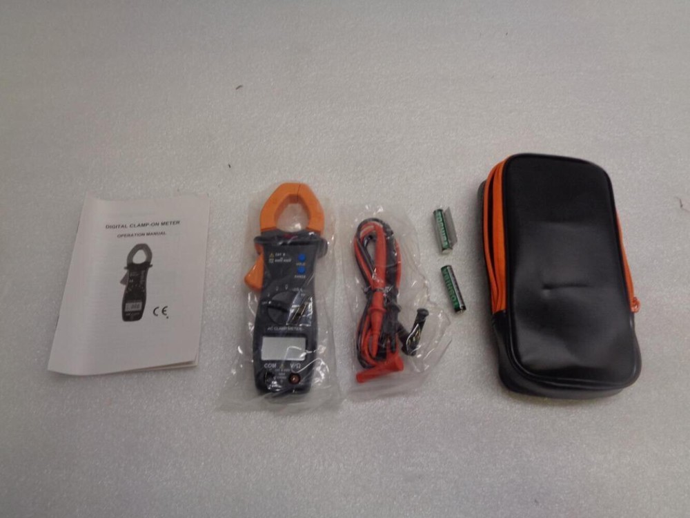 NEW Dwyer Clamp Multimeter CM-1 R4TE