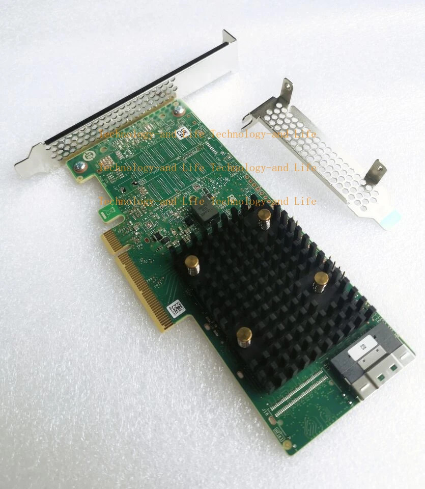 New BROADCOM HBA 9500-8i Internal SAS Adapter