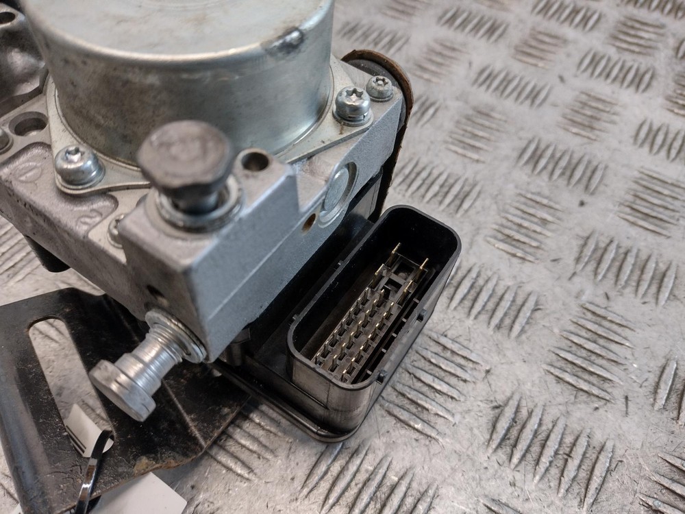 2015 TRIUMPH TIGER EXPLORER 1215 ABS Pump