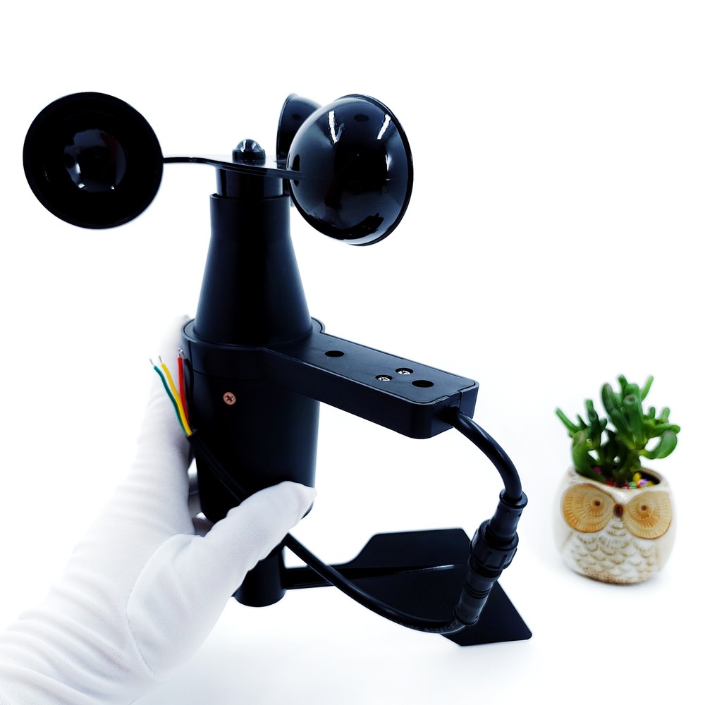 Three Wind Cup Structure Wind Speed and Direction Sensor for Meteorological