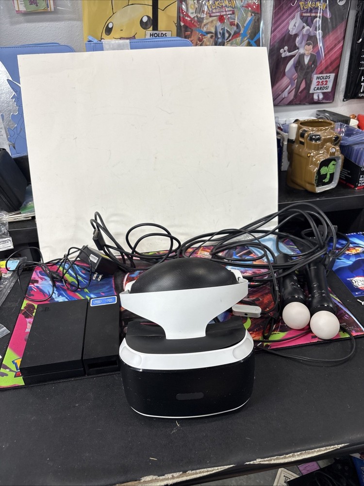 Playstation 4 1ST GEN VR HEADSET BUNDLE