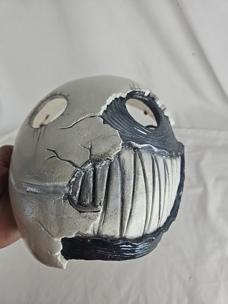 Smile version 2: Resin cast mask Used