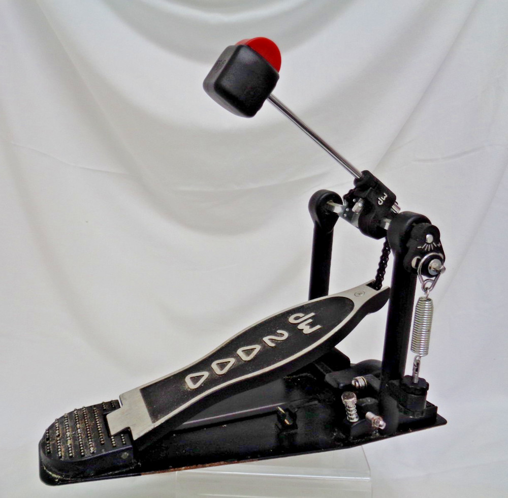 DW 2000 Series Single Bass Drum Pedal