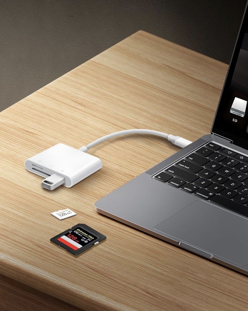 USB-C 3-in-1 Hub Adapter Converter SD Card Reader Open Box