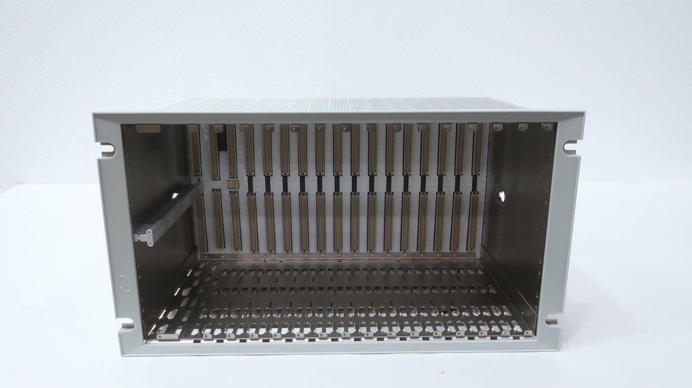 Bently Nevada 3500/05-01-02-01-00-00 Chassis Module