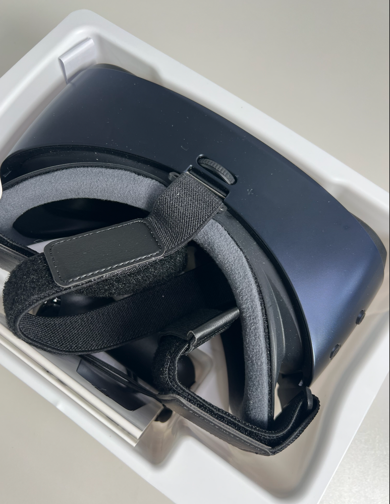 Samsung Gear VR Oculus Headset SM-R323