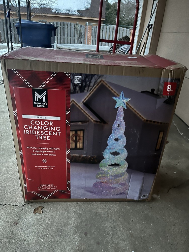 Member's Mark 8' Pre-Lit Iridescent Color-Changing Spiral Tree