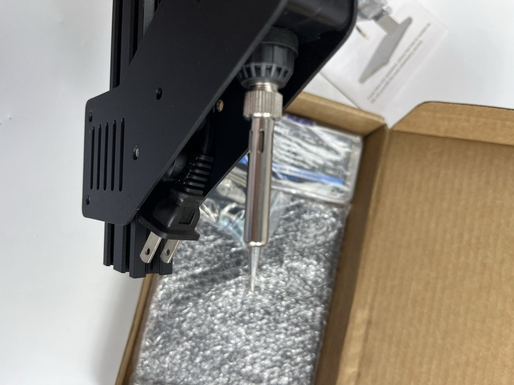 Cxydm Vertical Heat Pressing Machine With380PCS Threaded Inserts