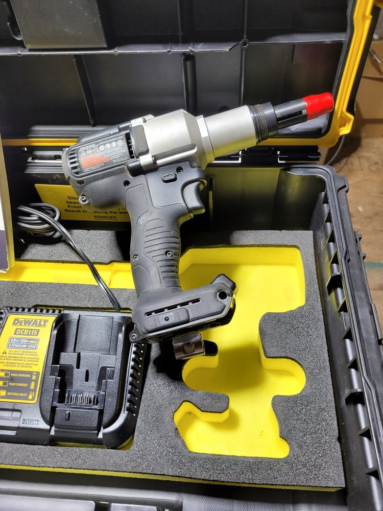 Stanley PB2500n Neobolt Tool