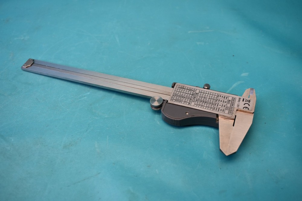 USED SPI 6" ELECTRONIC CALIPER