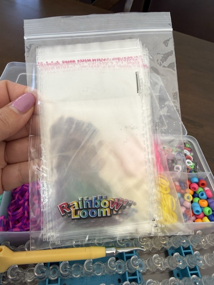 Rainbow Loom Bonus Combo Set w/ Bands, Beads, Loom & Hook – Complete Kit