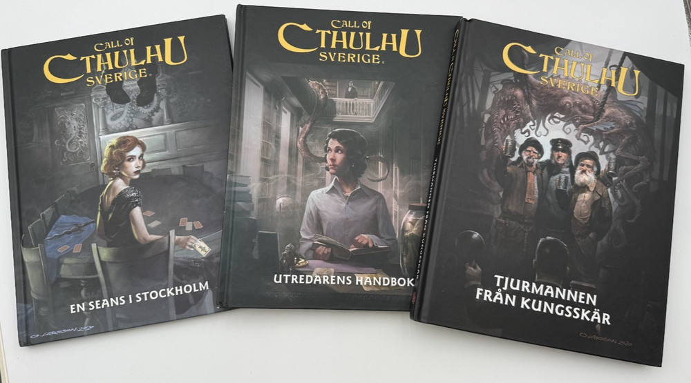 CALL OF CTHULHU SET (SWEDISH LANGUAGE VERSION)