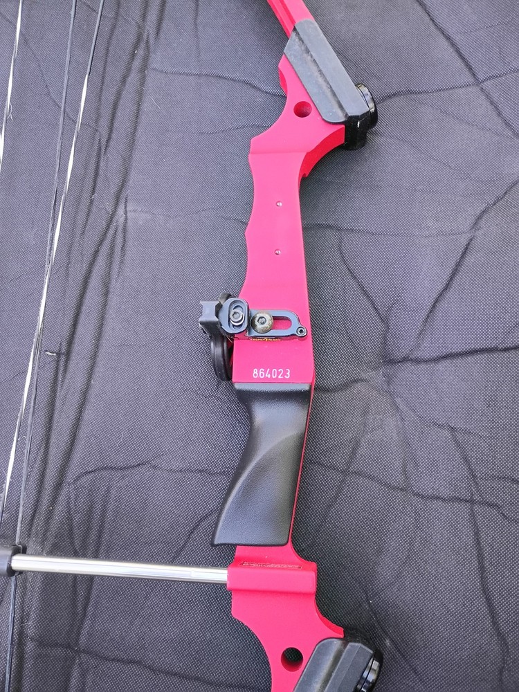 Genesis Original Archery RH Compound Youth Bow