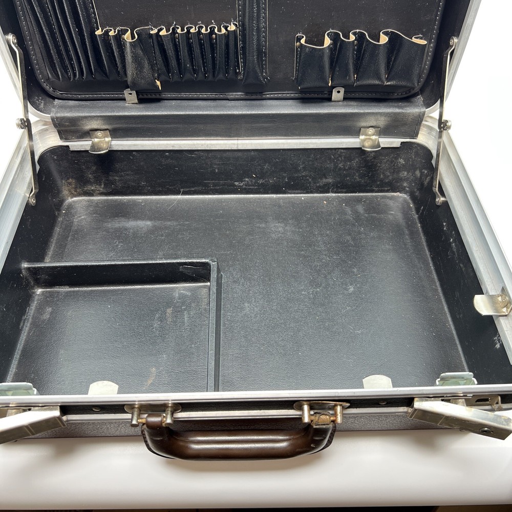 Vintage Technician's Briefcase Tool Display Case 18 X 14 X 7 1/2 w/Inserts GUC