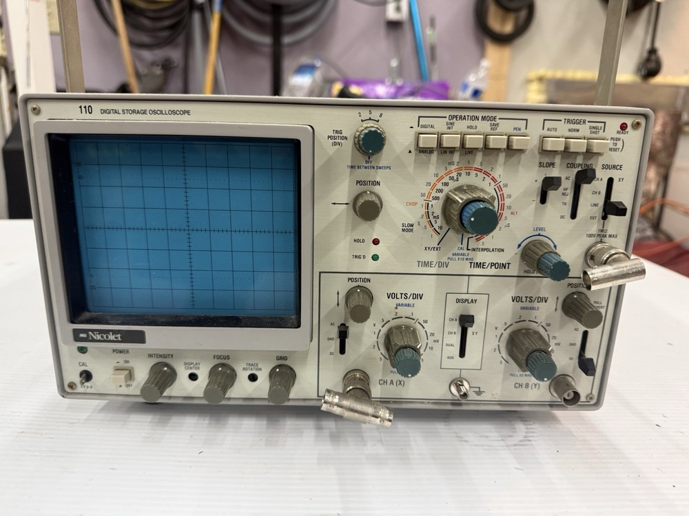 Nicolet 110 Digital Storage Oscilliscope