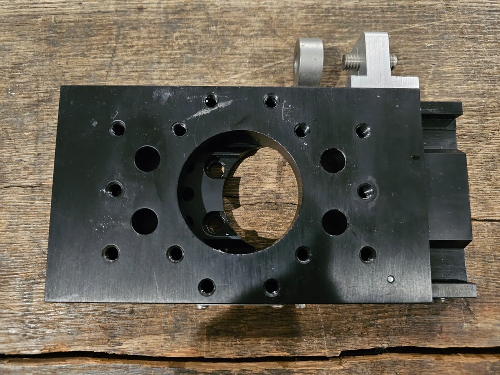 Newport 436 High Performance Crossed-Roller Bearings Linear Stage