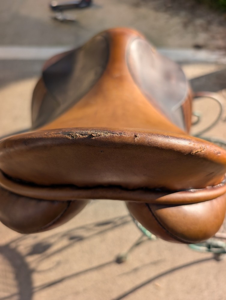 Frank Baines Eclipse English GP Saddle - 18" Seat Medium Wide Tree