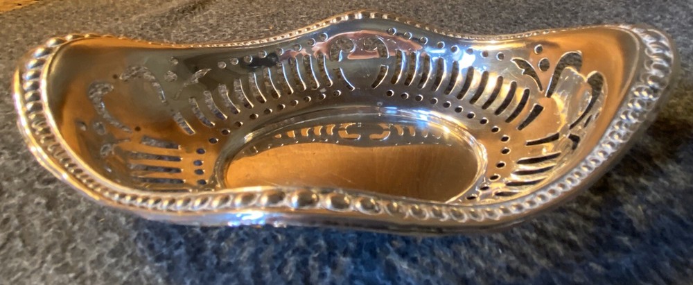1908 Hallmarked Sterling Silver Nut Bowl
