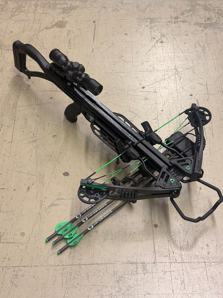 NEW DISPLAY CenterPoint AT400 Crossbow Package COMPLETE PACKAGE BOW