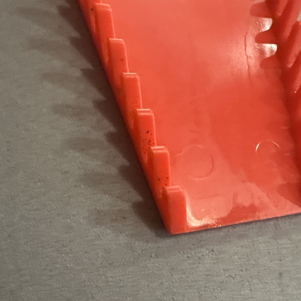 Mac Tools 12 Slot Wrench Rack - Red