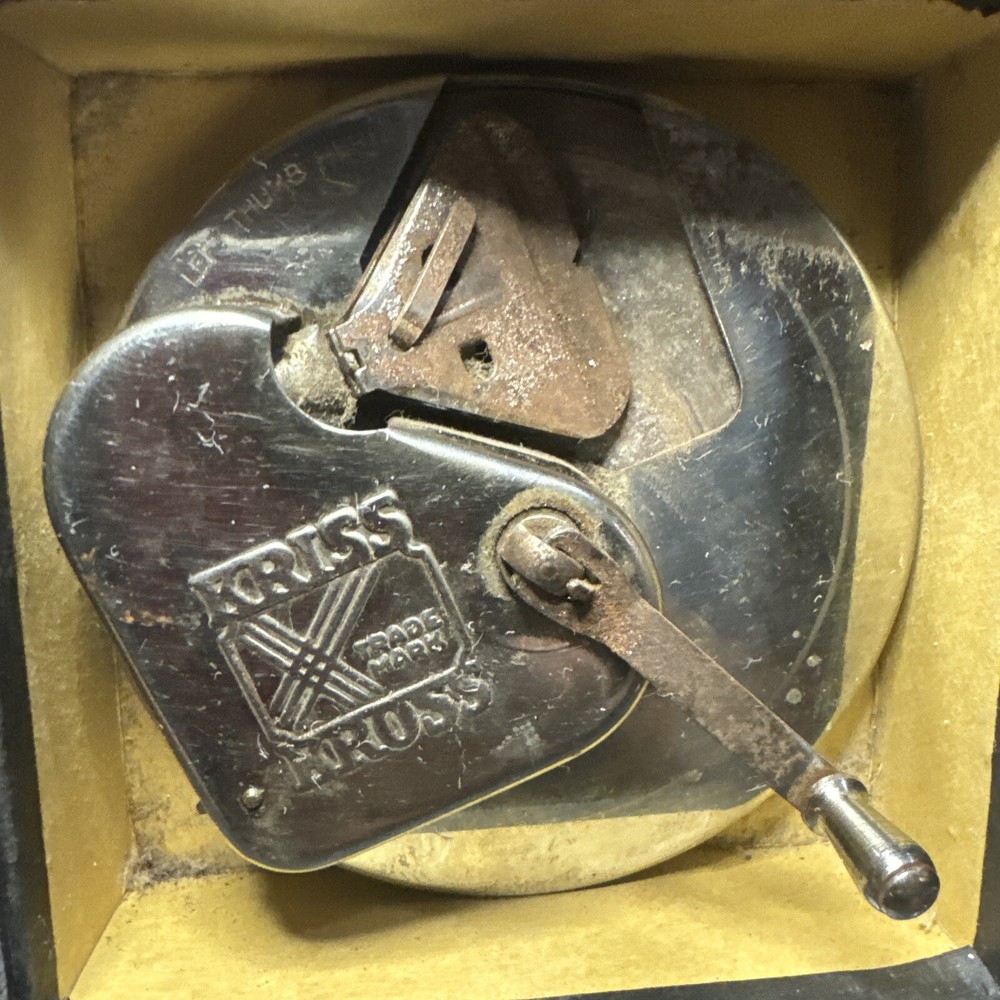 Kriss Kross Stropper Vintage Razor Blade Sharpener Pre-Owned