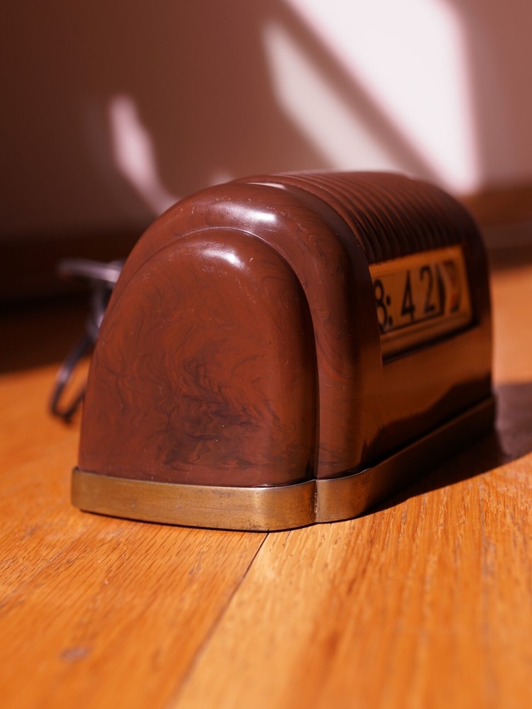 Federal Bakelite Art Deco Flip Clock
