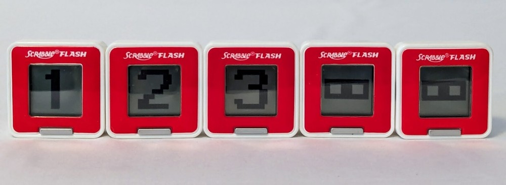 Scrabble Flash Electronic Tile 5 Pc Original Game And Carrying Case NO BATTERIES