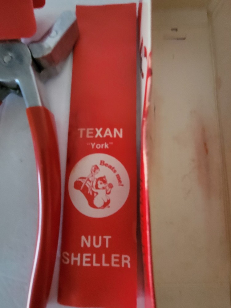 Vintage Texan "York" Nut Sheller Cracker San Angelo Texas