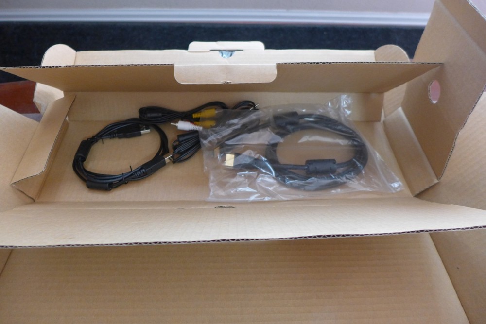 R20 QOMO HITE VISION QPC60 SCIENCE CAM / DOCUMENT CAMERA W CD / CORDS & REMOTE