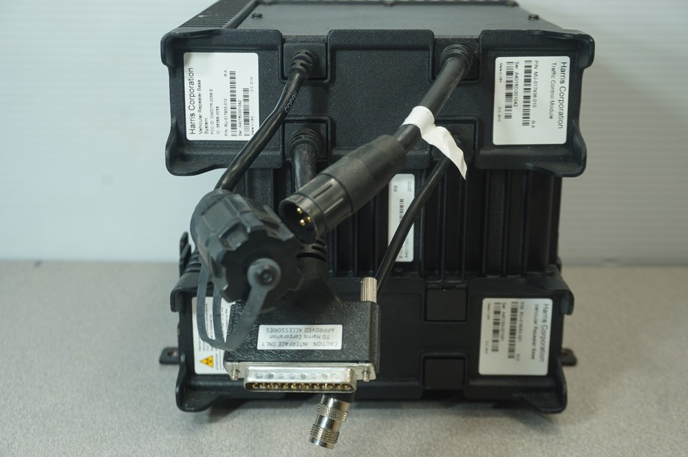 Harris Corp Vehicular Repeater base & Traffic control Module RU-017933-01U