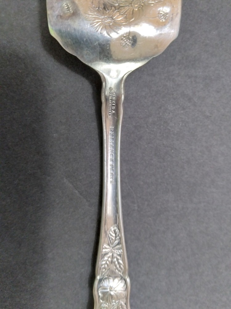 Beautiful Oneida Silverplate Cold Meat Fork Floral