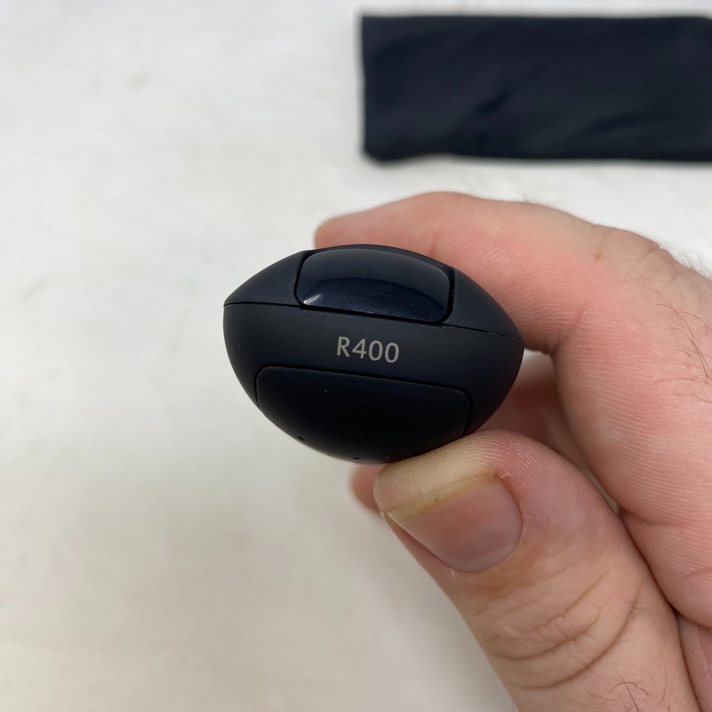 LOGITECH R400 WIRELESS PRESENTER REMOTE CONTROL w/ LASER POINTER