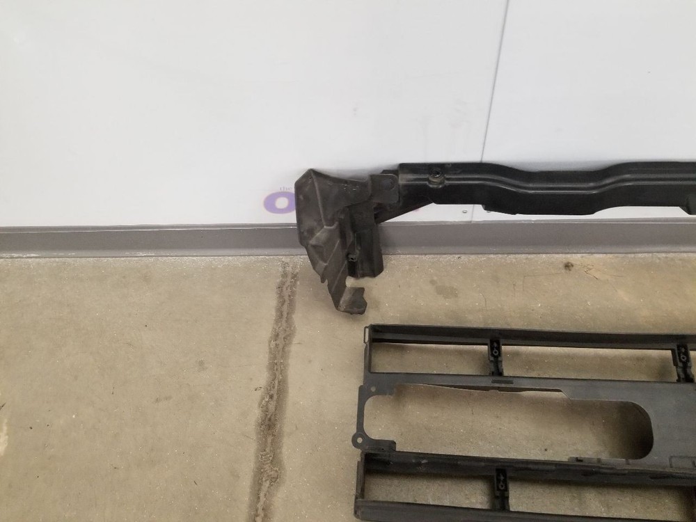 19 2019 LAND ROVER DISCOVERY SE SI6 3.0L UPPER LOWER AIR SHUTTER