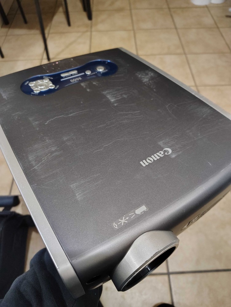 CANON X600 Projector 4000 Lumen