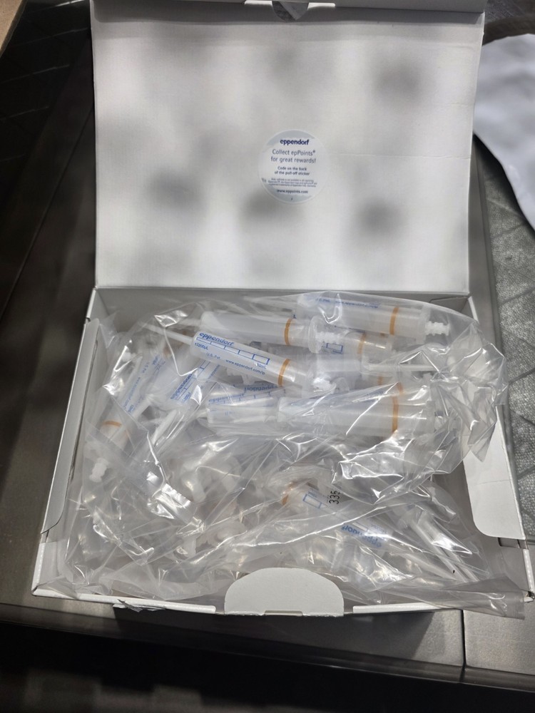 (800 pc) Eppendorf Combitips Advanced 5mL, 10mL, 25mL