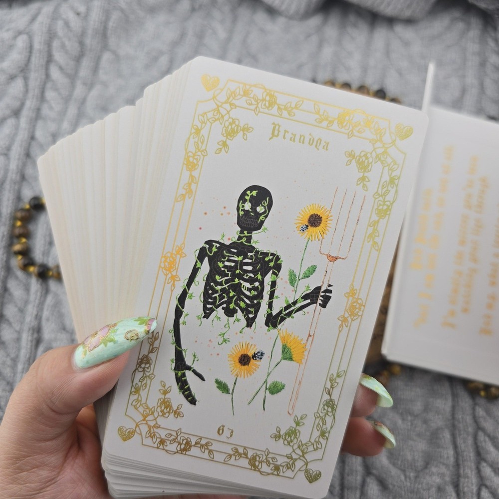 The Embroidered Graveyard 68 Card Oracle Deck With Box USED