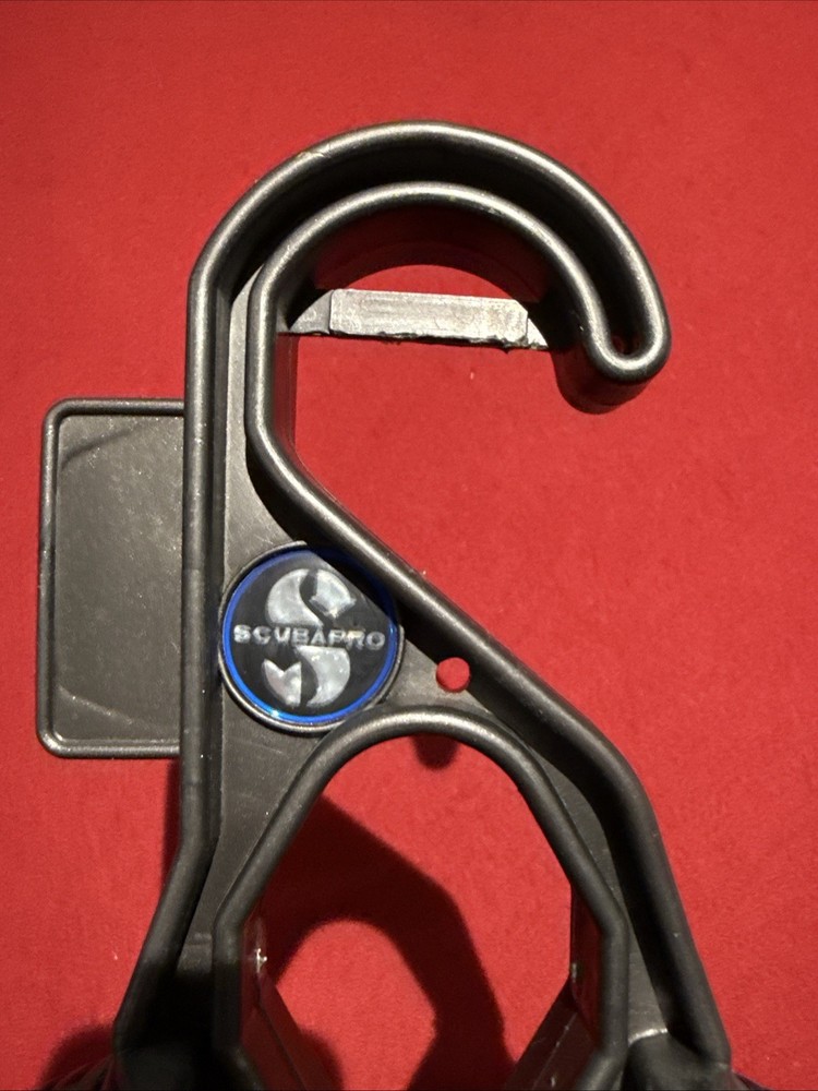 ScubaPro Universal Hanger Black