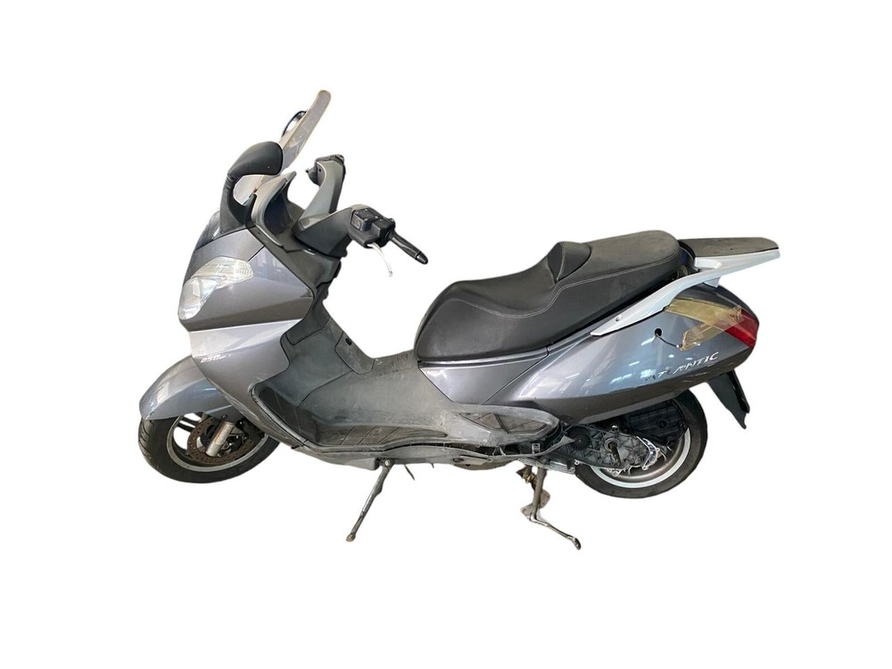 Aprilia Atlantic 250 2004 2011 Speedometer Odometer
