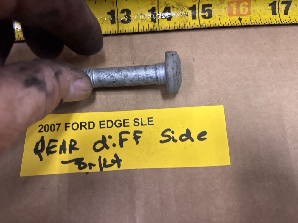 07-10 FORD EDGE Rear Differential Side Bolt