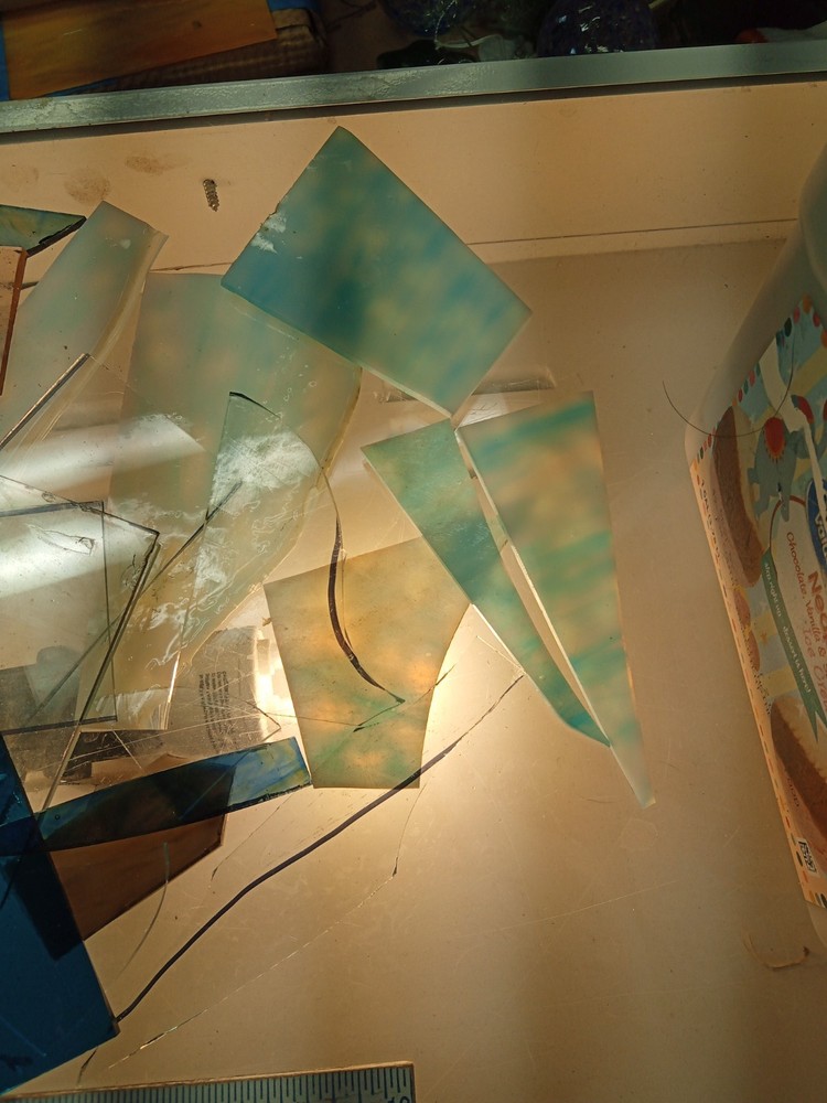STAINED/ART GLASS SCRAP - GREAT SELECTION! SHIPS FAST SAME OR NEXT DAY! 8 LBS!