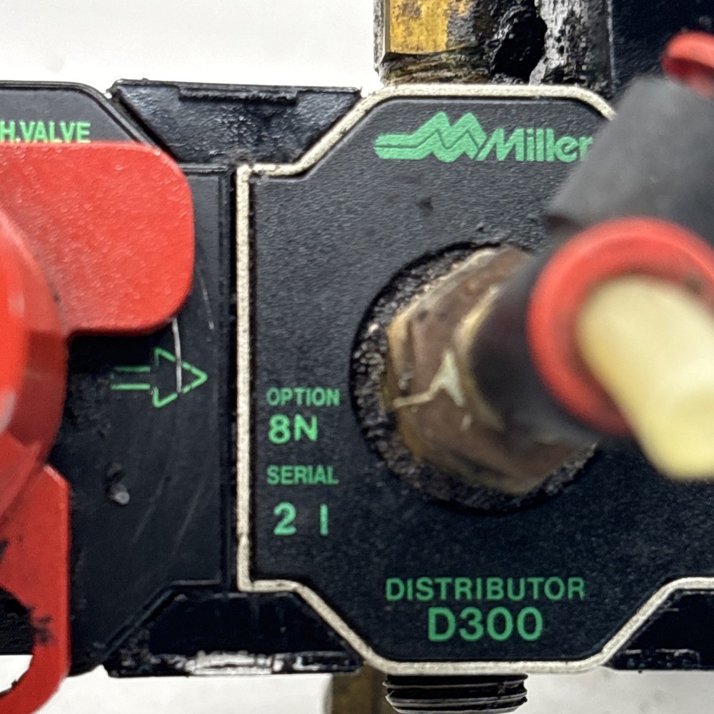Miller Filter Regulator, Exhaust Valve, Distributor, And Lubricator Assembly