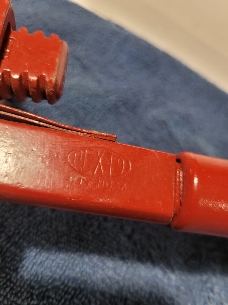Vintage PEXTO Pipe Wrench