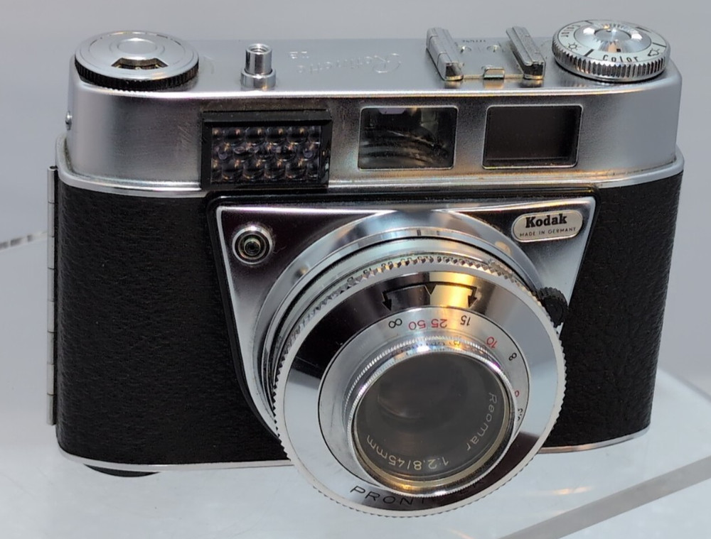 Kodak Retinette 1B 35mm camera with shutter priority selenium metering w/Case