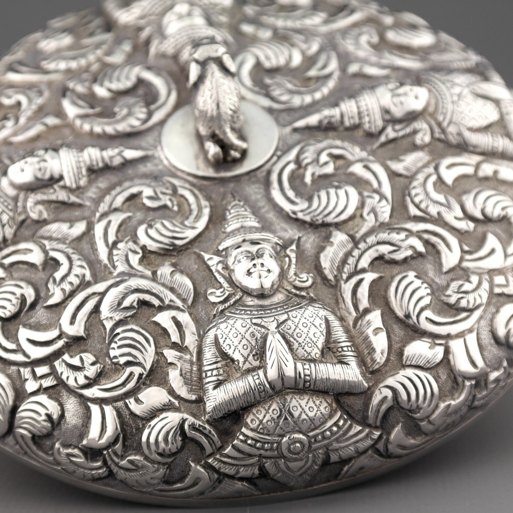 Antique Ornate Solid Sterling Silver Thai Thepanom Repousse Lidded Bowl.