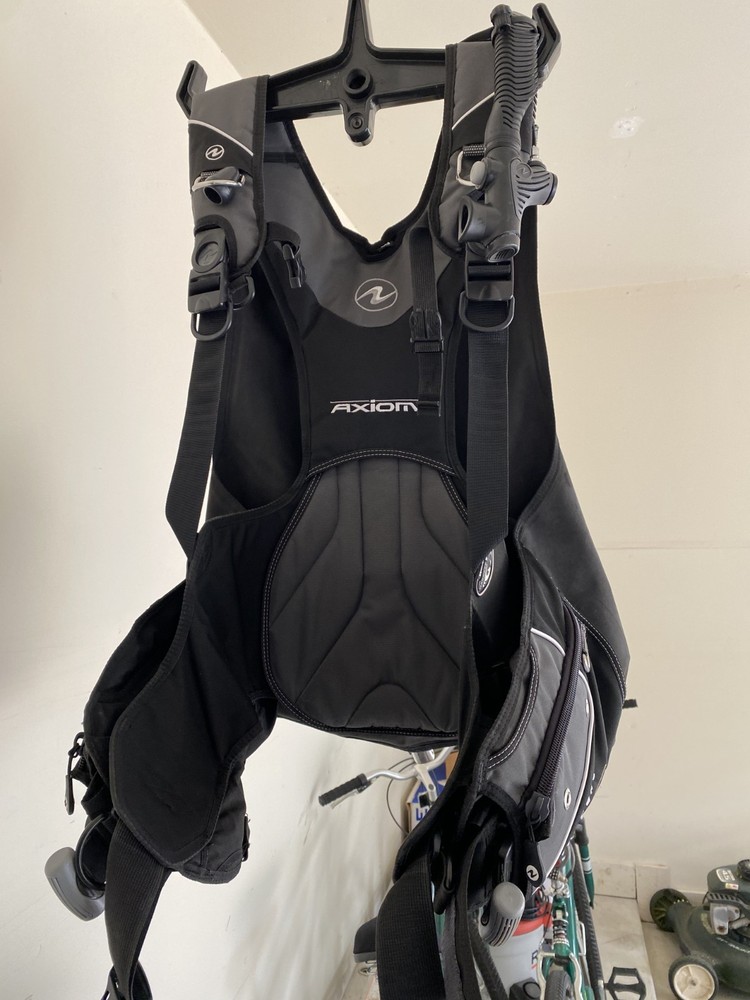 Aqualung BCD Axiom Size Large