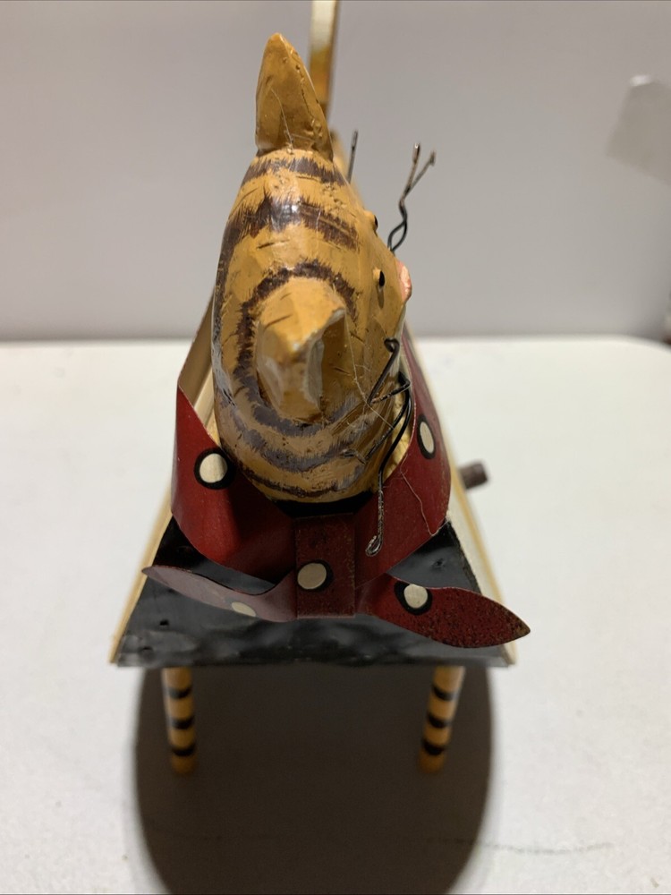 cat bird house