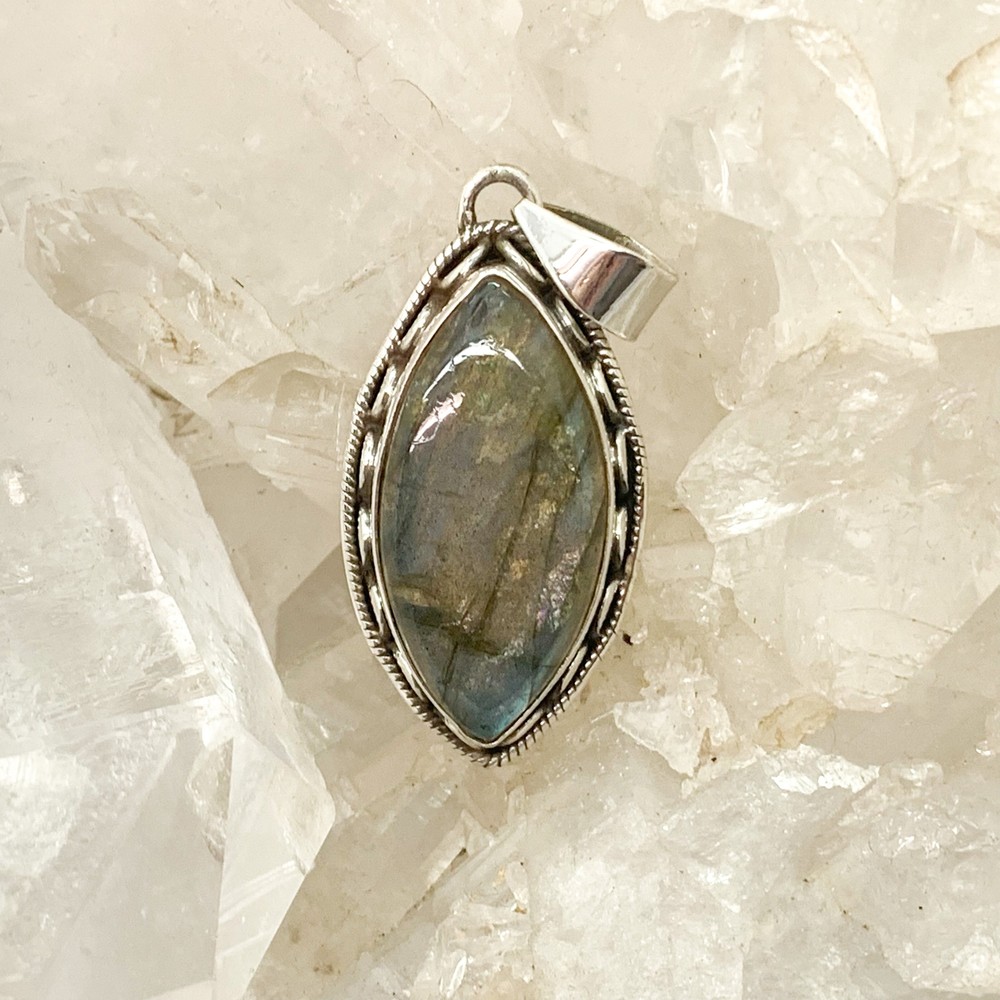 Labradorite Pendant $110